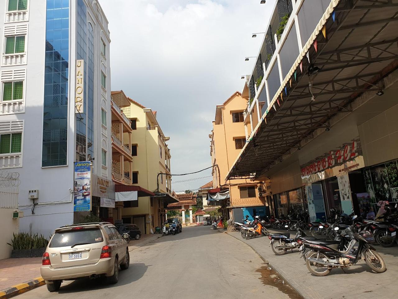 Janory Residence Battambang By The Sanctuary Villa Екстер'єр фото